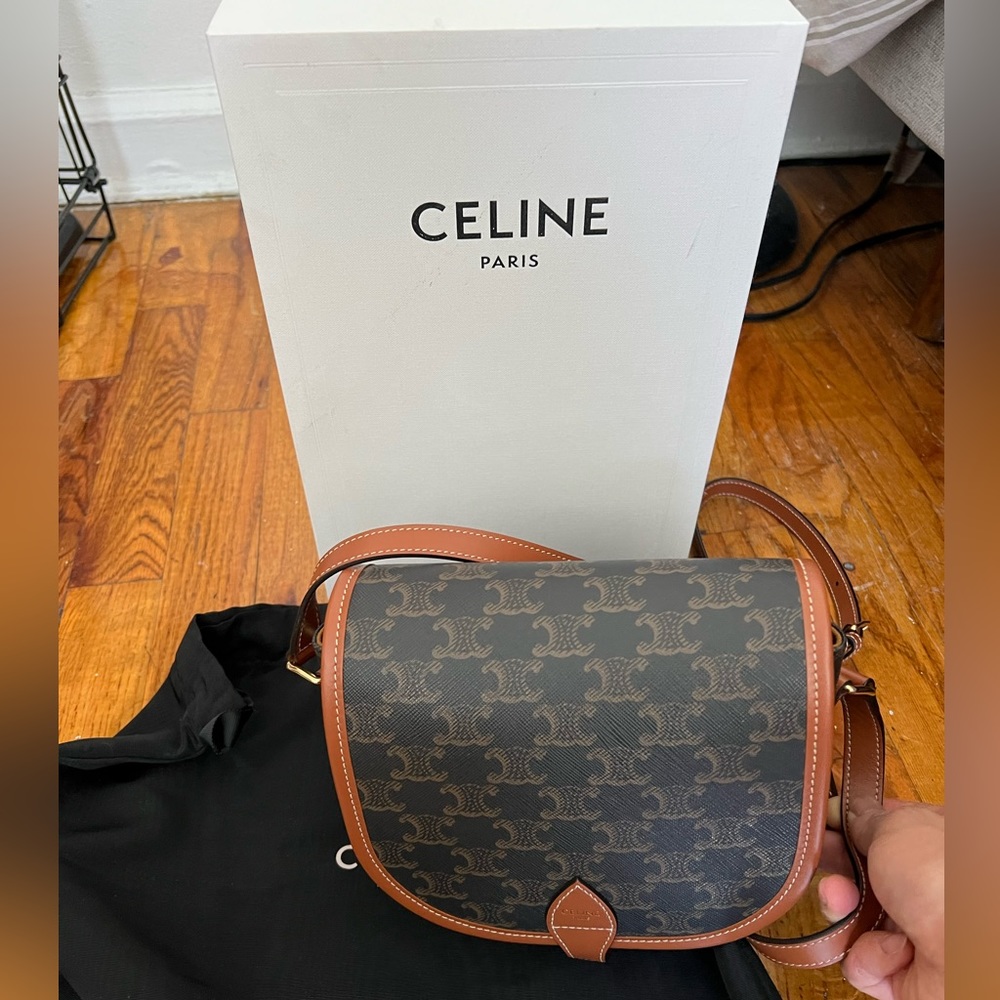 NWT Celine MEDIUM FOLCO BAG IN TRIOMPHE CANVAS AND CALFSKIN